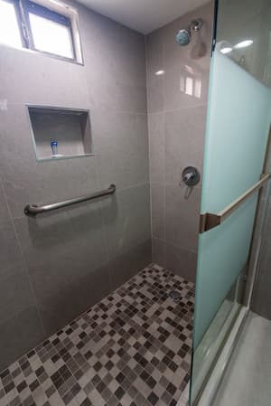 thumbnail: Bathroom shower