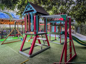 thumbnail: Tennis court
