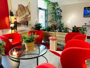 thumbnail: Reception