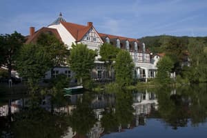 thumbnail: Exterior