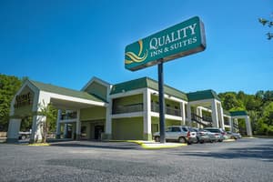 thumbnail: Front of property