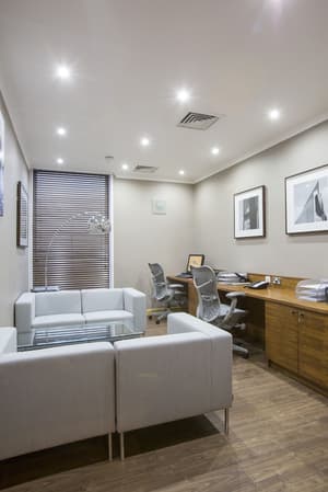 thumbnail: Business center