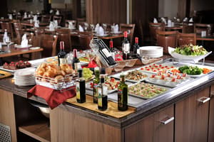 thumbnail: Restaurant