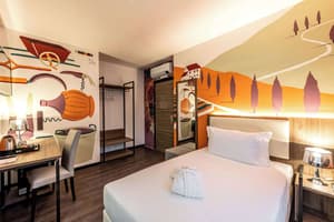 thumbnail: Room