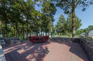 thumbnail: BBQ/picnic area