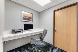 thumbnail: Business center
