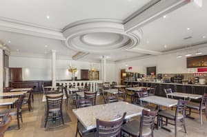 thumbnail: Breakfast area