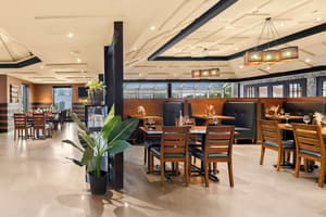 thumbnail: Restaurant