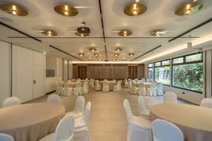 thumbnail: Banquet hall