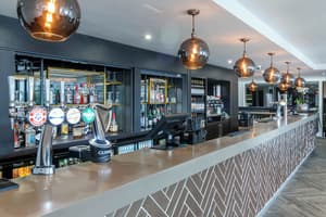 thumbnail: Bar (on property)