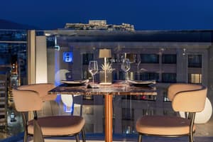 thumbnail: Outdoor dining
