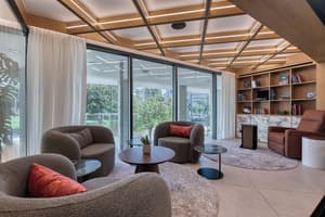 thumbnail: Executive lounge