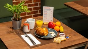 thumbnail: Breakfast area