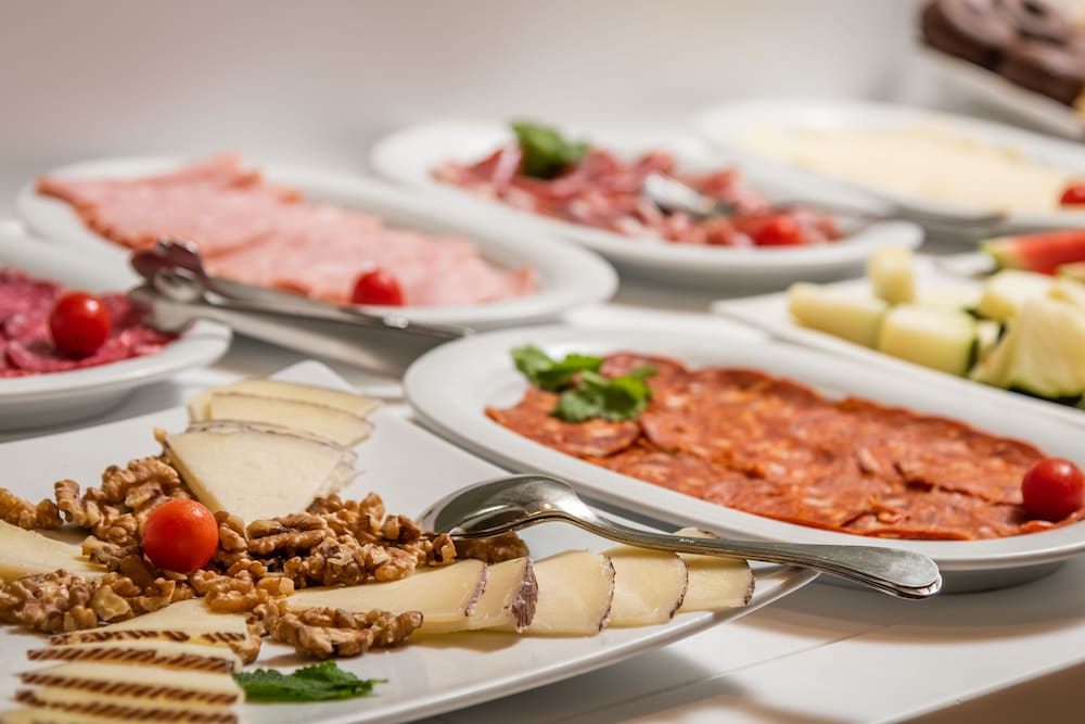 Breakfast buffet