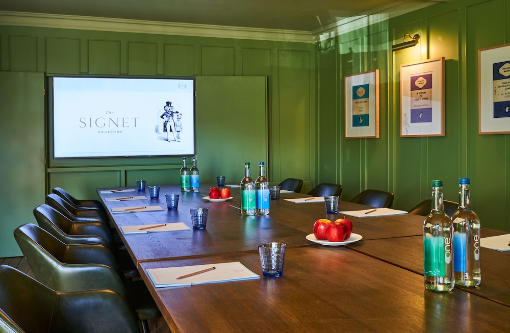 Meeting facility