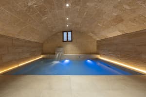 thumbnail: Pool