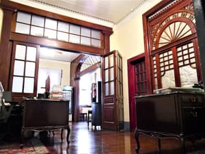 thumbnail: Concierge desk