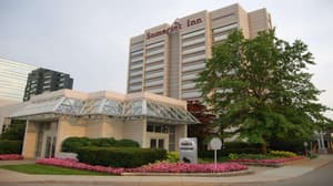 thumbnail: Exterior