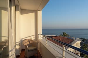 thumbnail: Balcony view