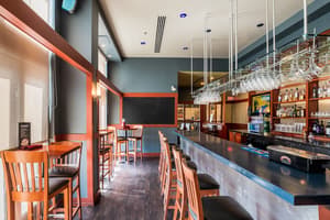 thumbnail: Bar (on property)