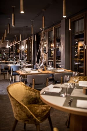 thumbnail: Restaurant