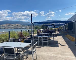 thumbnail: Bar (on property)