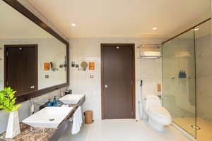 thumbnail: Bathroom