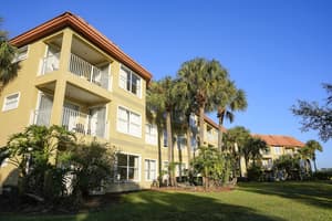 thumbnail: Front of property