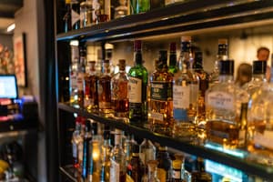 thumbnail: Bar (on property)