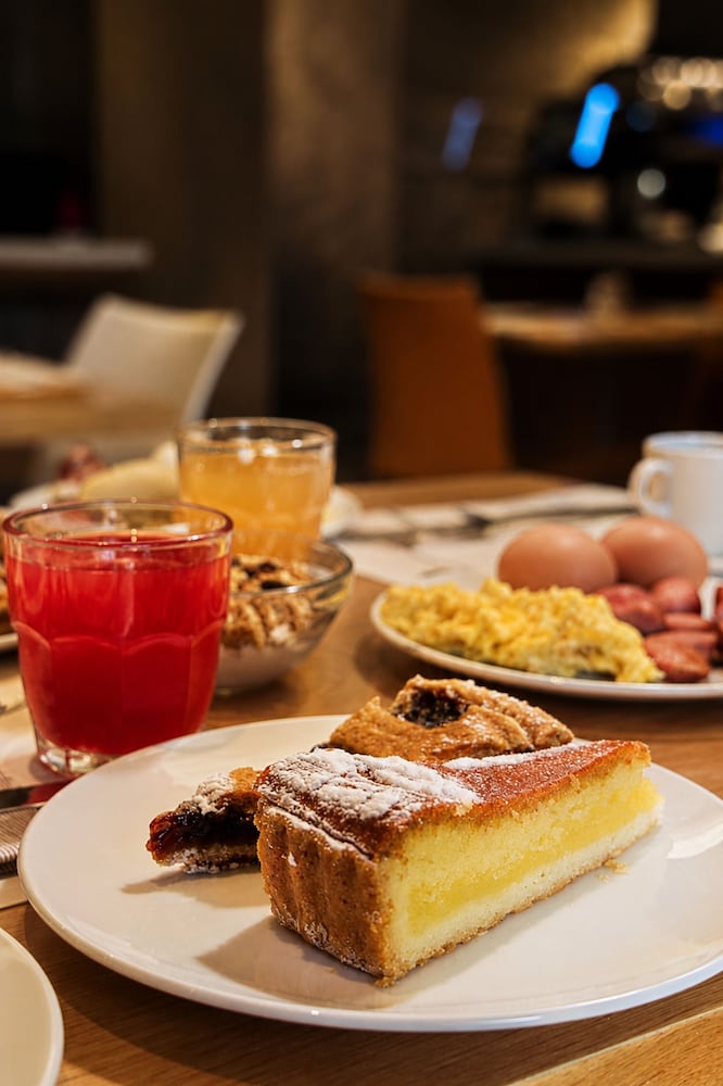 Breakfast meal