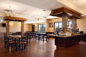 thumbnail: Interior entrance