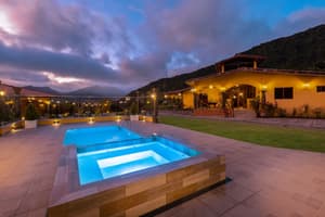thumbnail: Pool