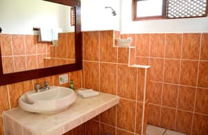 thumbnail: Bathroom sink