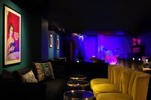 thumbnail: Lounge