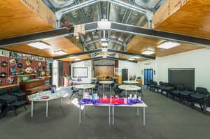 thumbnail: Business center