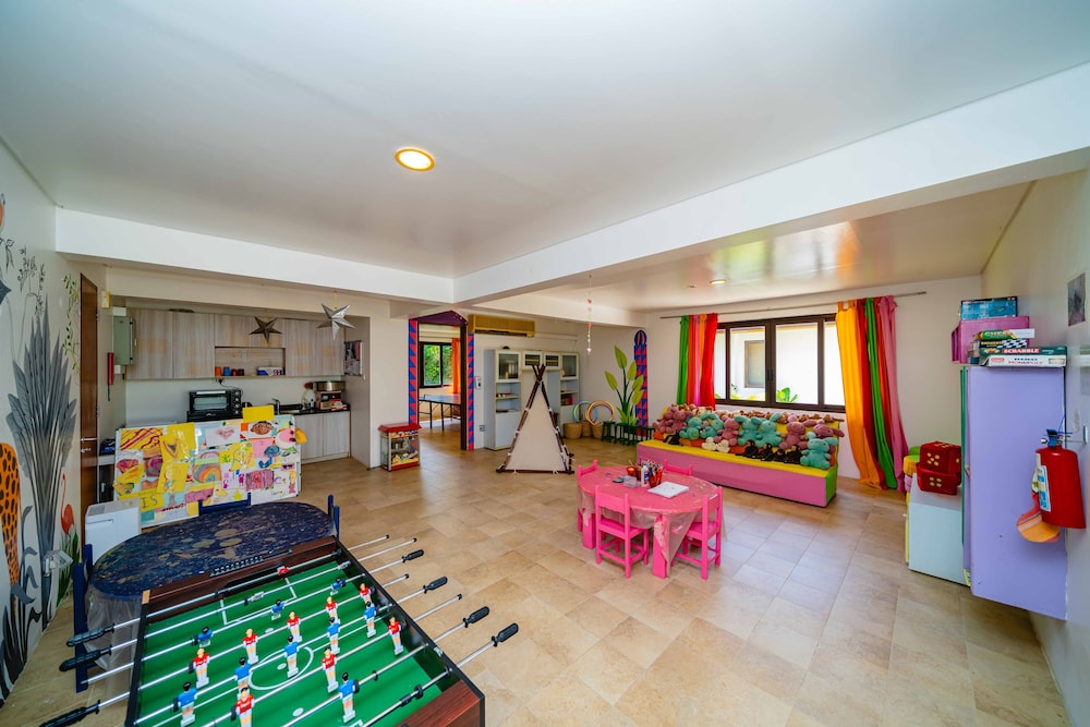 Children's play area - indoor