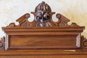 thumbnail: Interior detail