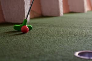 thumbnail: Mini-golf