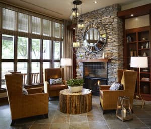 thumbnail: Lobby sitting area