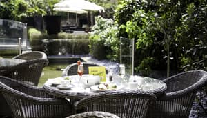 thumbnail: Outdoor dining