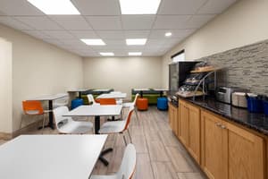 thumbnail: Breakfast area
