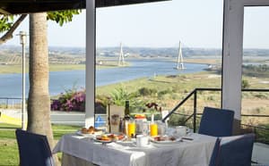 thumbnail: Outdoor dining