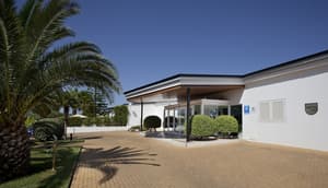 thumbnail: Front of property