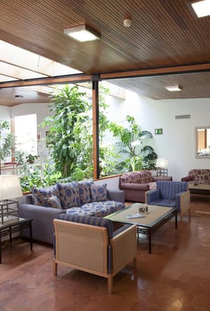 thumbnail: Lobby sitting area