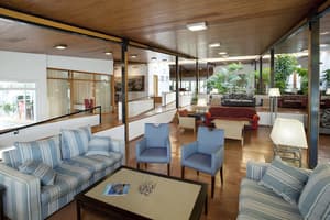 thumbnail: Lobby sitting area