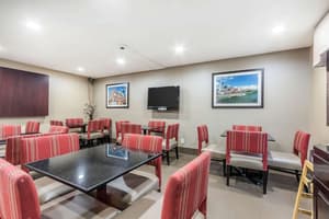 thumbnail: Breakfast area