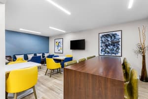 thumbnail: Breakfast area