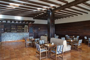 thumbnail: Bar (on property)
