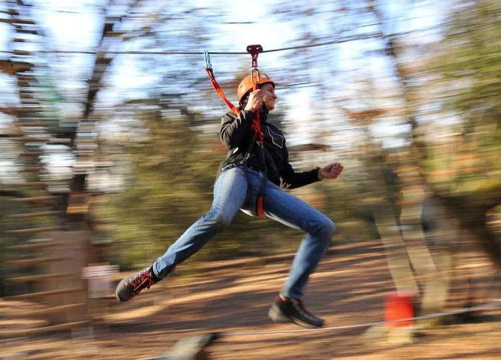 Ropes course (team building)