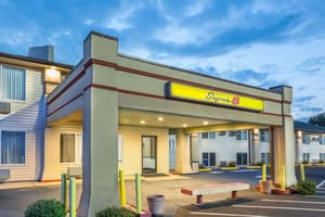 Super 8 by Wyndham North Sioux City